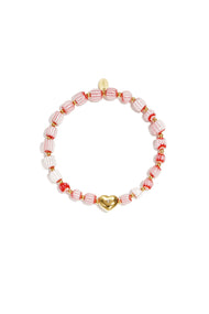 Beaded bracelet with heart-shaped centerpiece