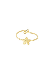 Basic solid color ring with flower