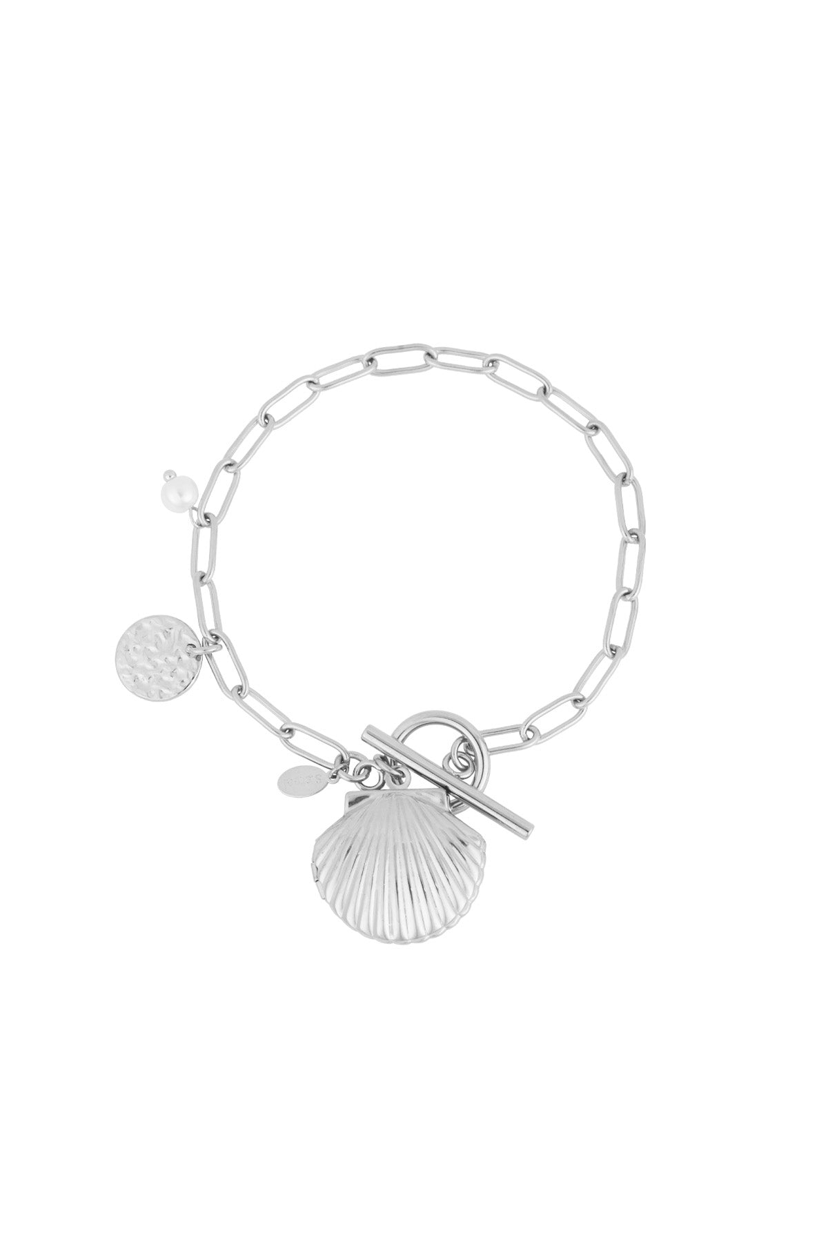 bracelet with shell charm