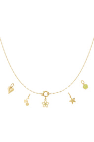 Detailled flower DIY necklace